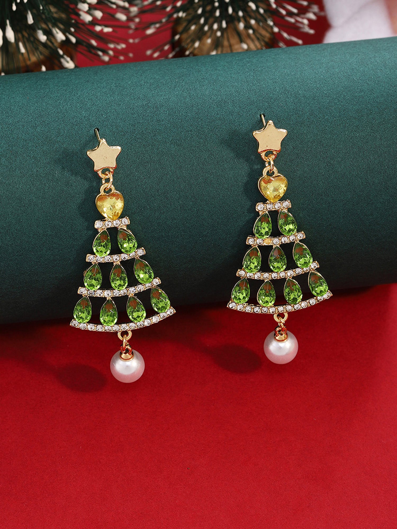 Christmas Tree Hollow Diamond Pearl Earrings